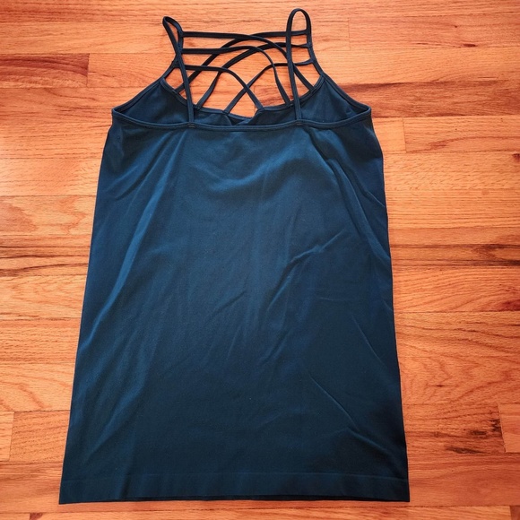 Zenana Outfitters Seamless Forest Green Camisole 1X/2X - Picture 4 of 4